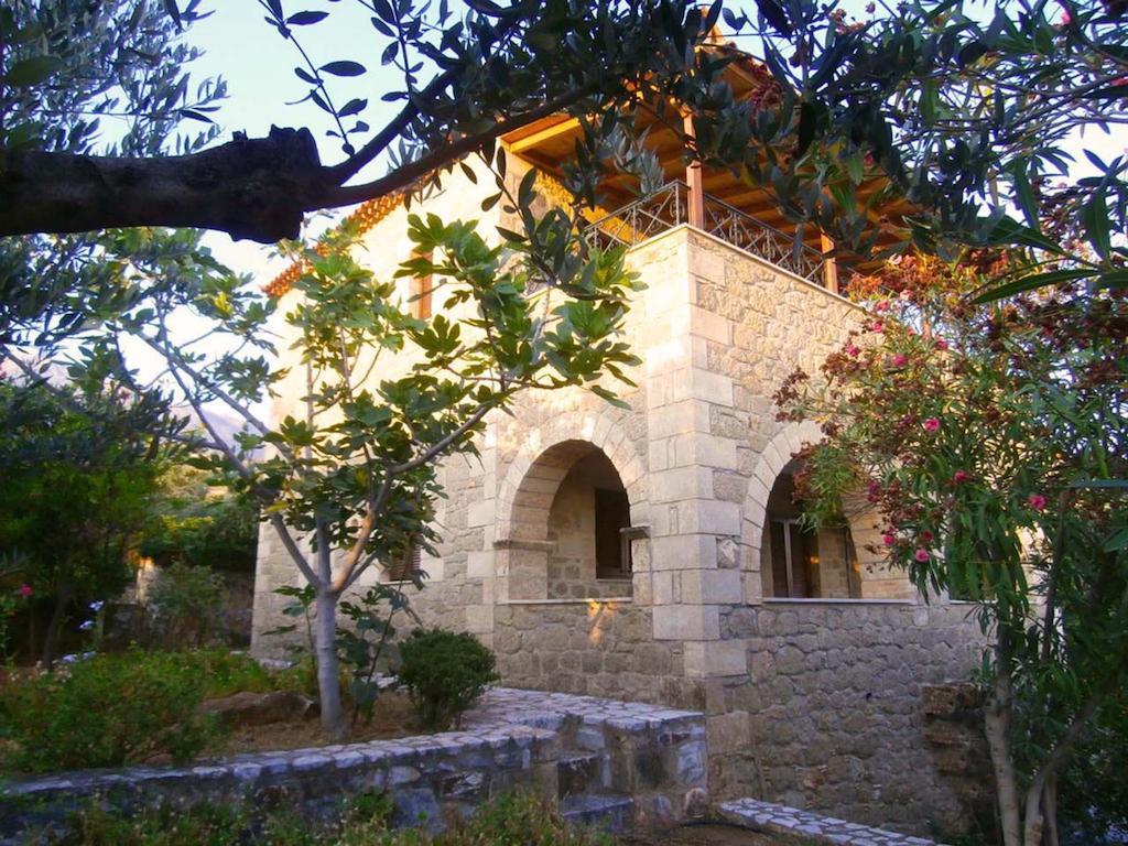 Maniatiko Village